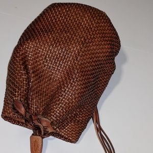 Vintage woven leather bucket bag